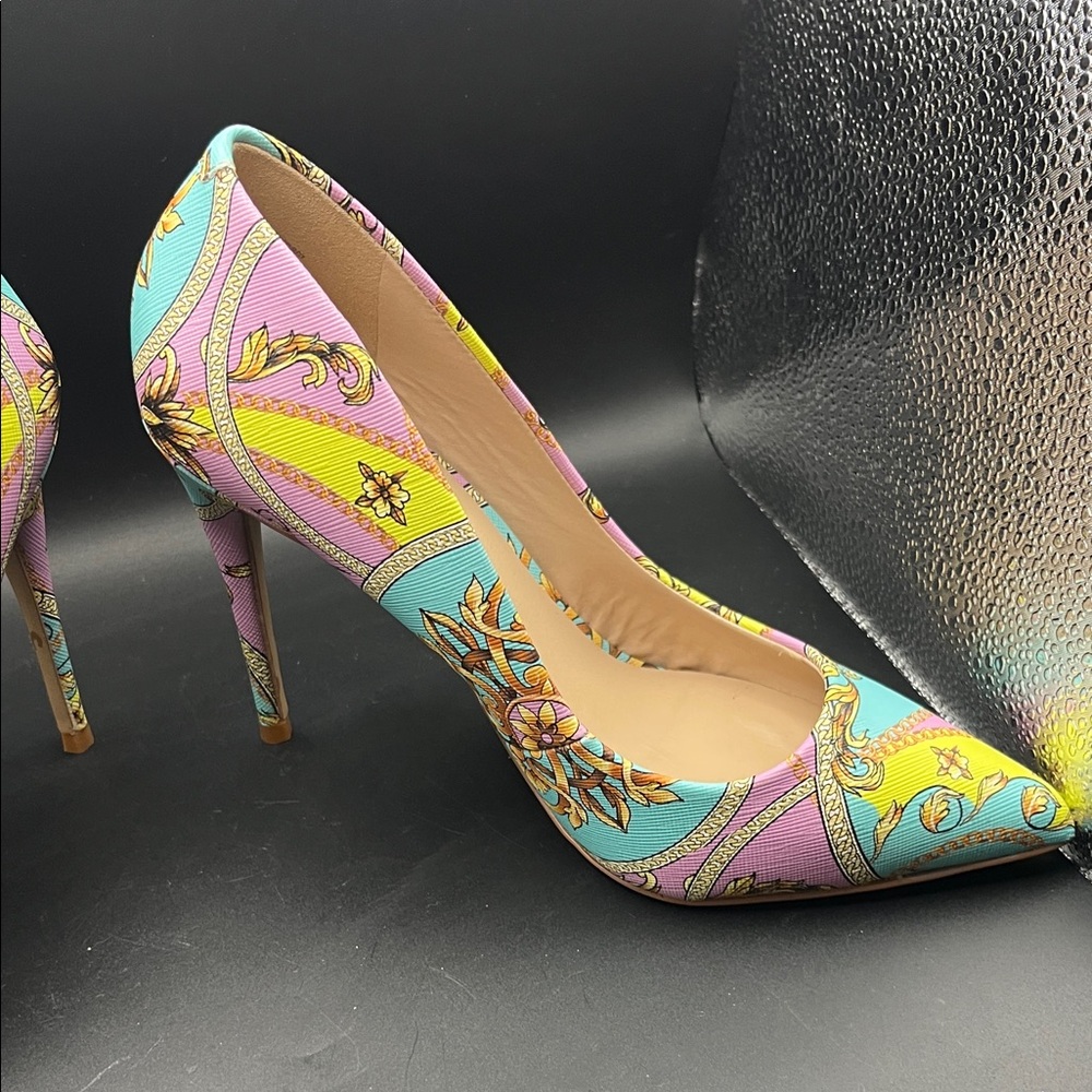 Aldo Colorful Patterned Women's Heels - Picture 6 of 10